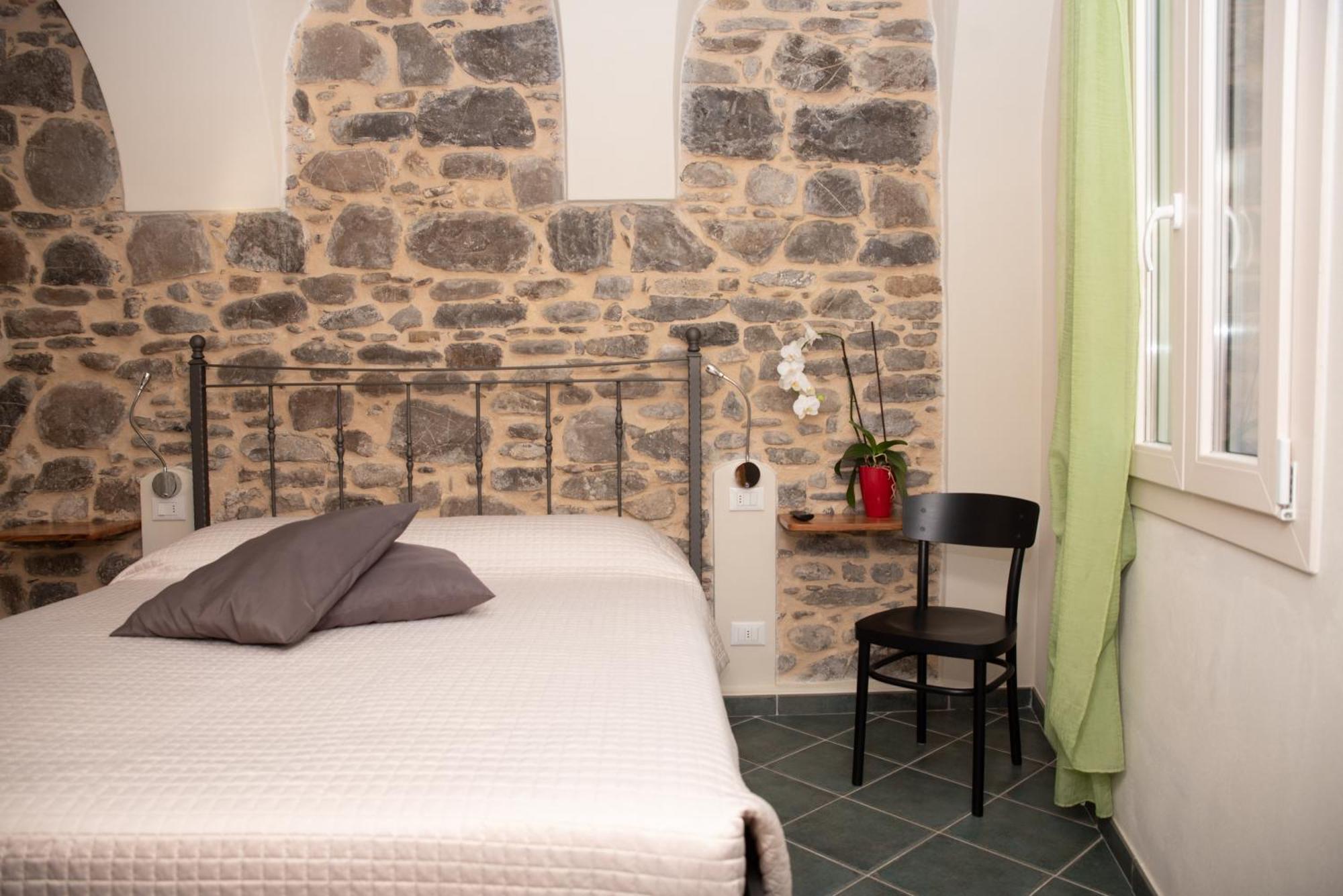 U Campanin Bed and Breakfast Dolceacqua Buitenkant foto